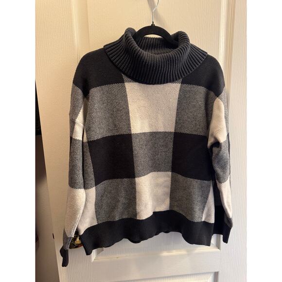Tahari Sweaters - Tahari XL Black & White Buffalo Plaid Turtleneck Sweater Cozy Oversized Knit